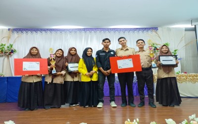 SISWA-SISWI MAN 1 ACEH BARAT MERAIH JUARA DI KOMPETISI CERDAS CERMAT SE ACEH BARAT DAN NAGAN RAYA
